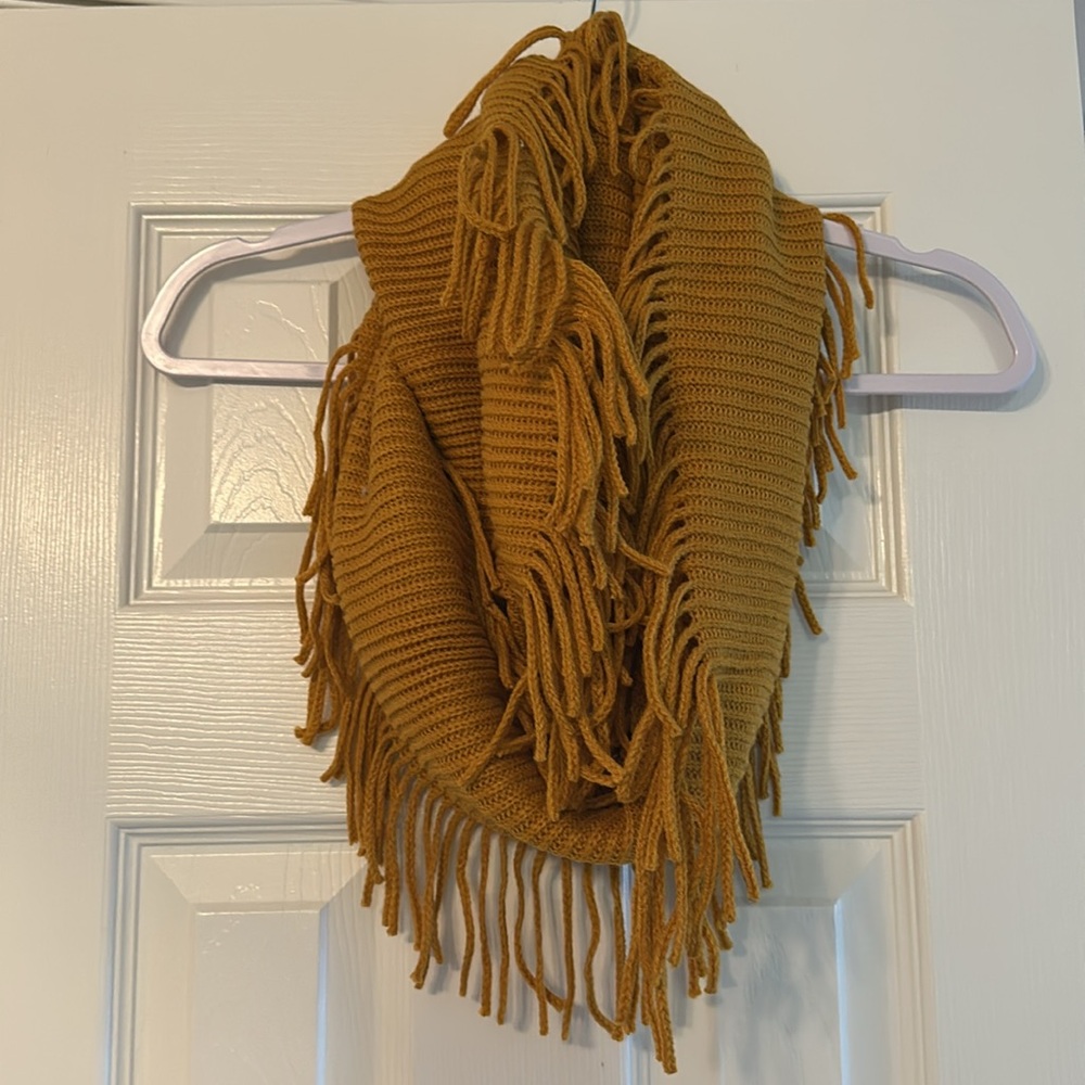Fringe infinity scarf